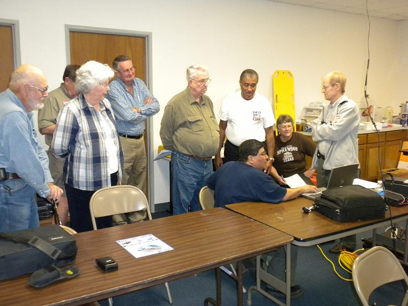 DSCN7746.JPG - Hams from Burnet, Llano and Williamson Counties attended the class.